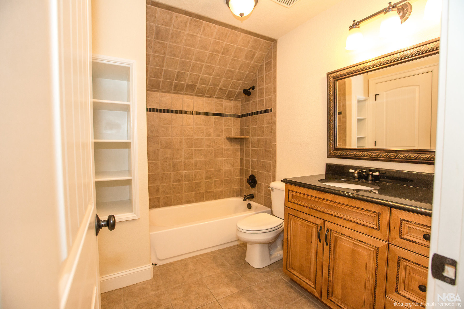 Main bathroom - NKBA