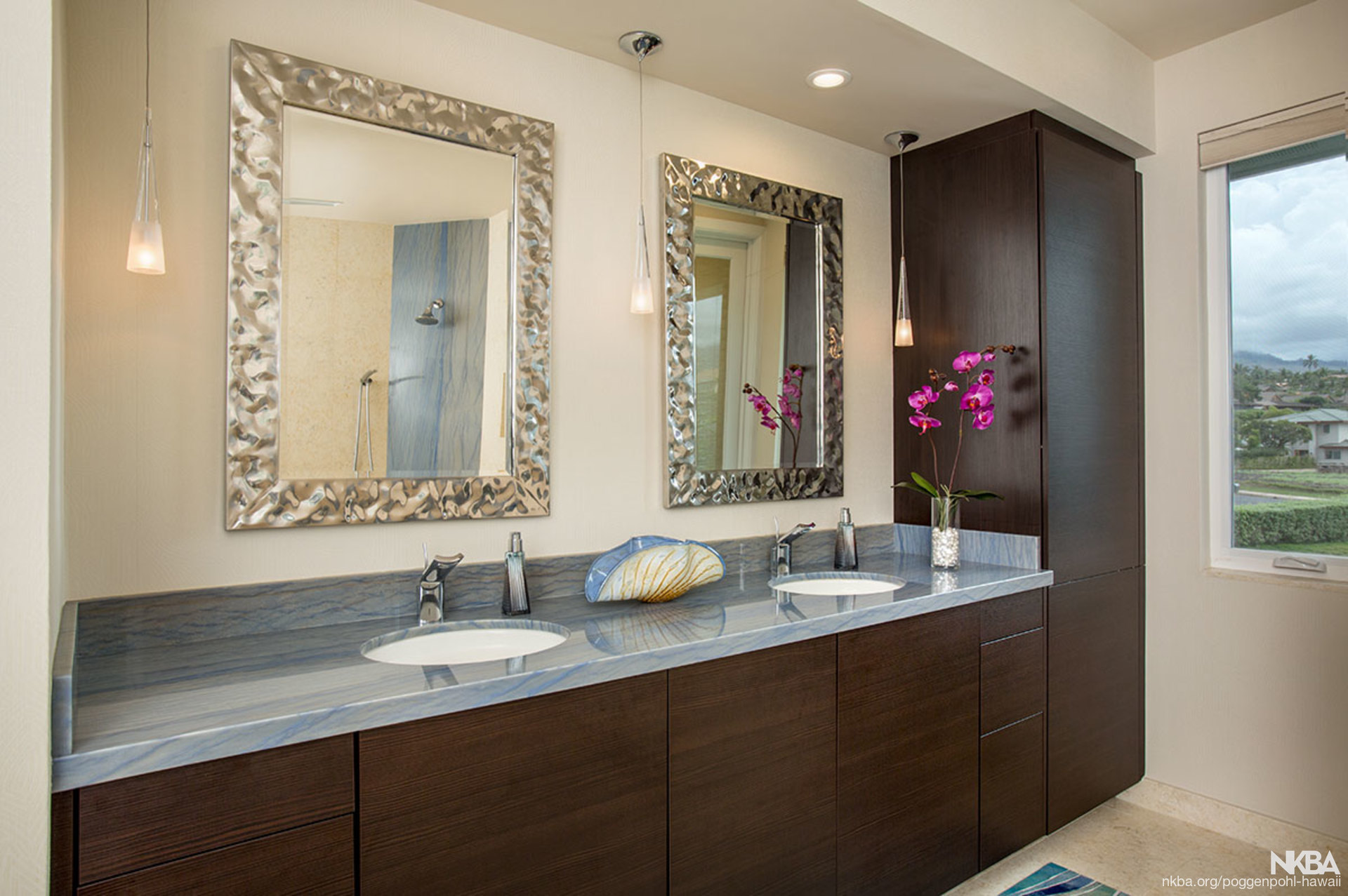 Serene Modern Bath In Maui Hawaii Nkba